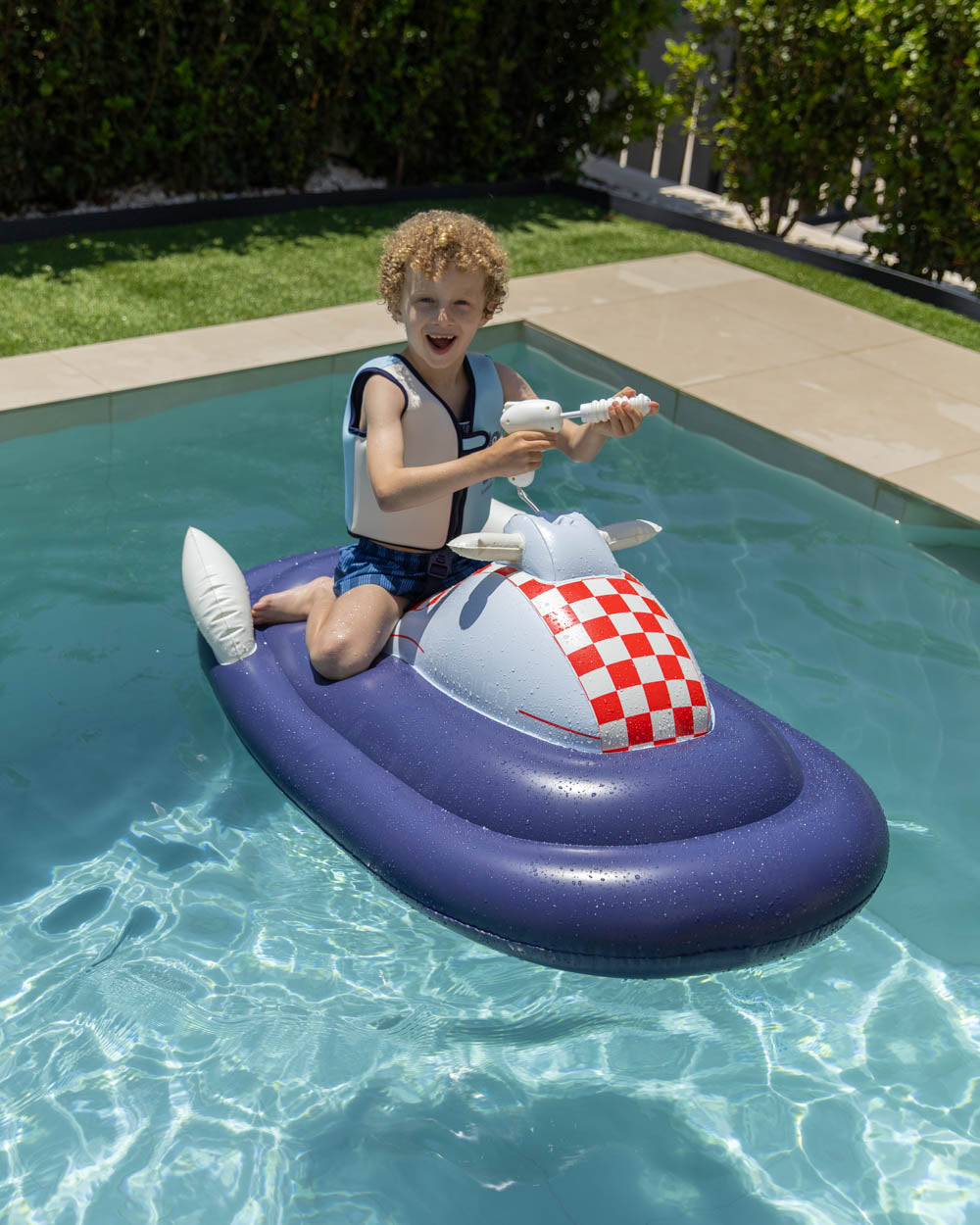 colchoneta niños moto de agua espacial
