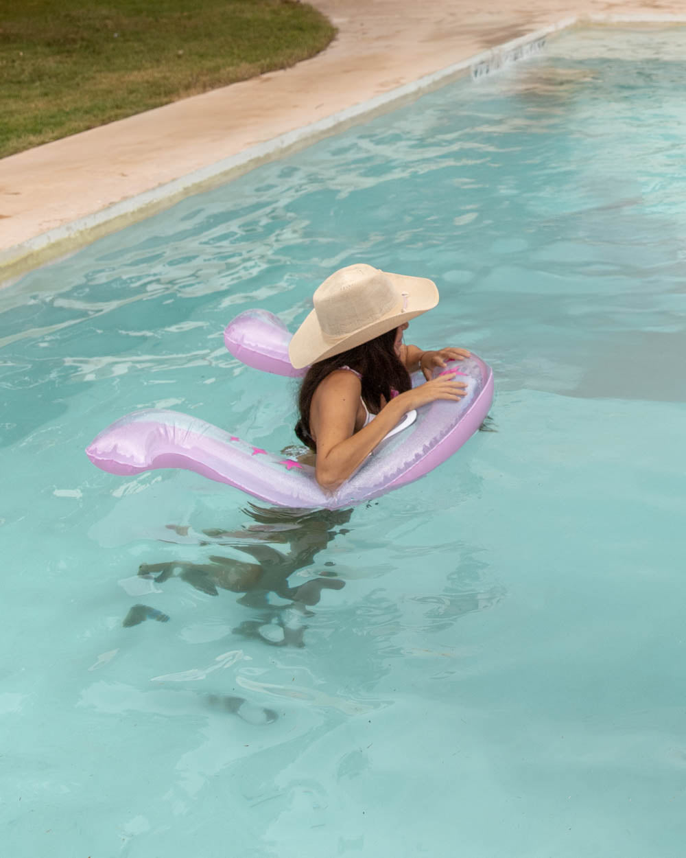 Pink horseshoe float - YEEHAW