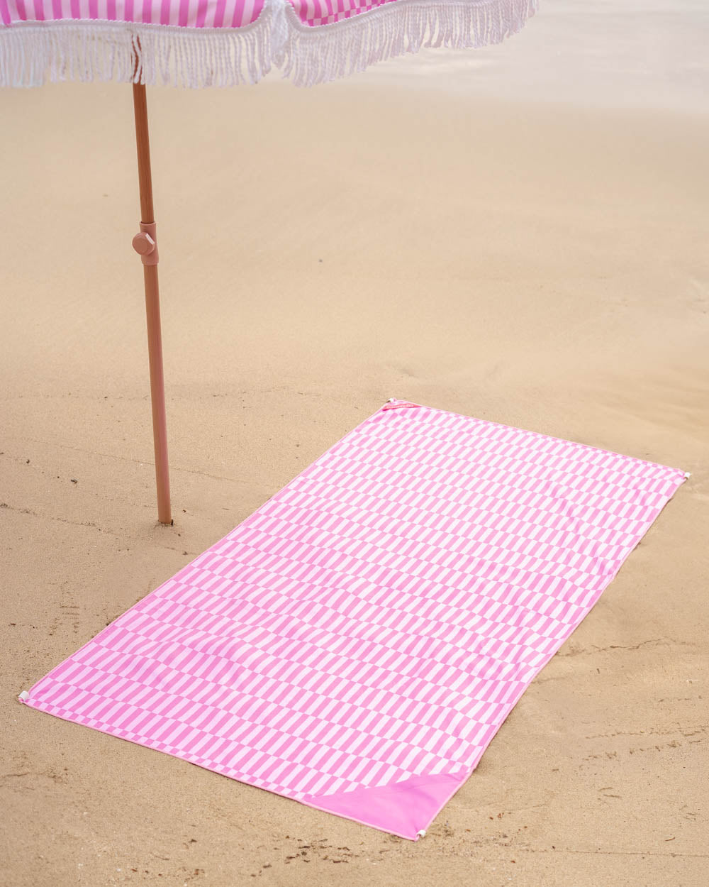 toalla rosa flamingueo