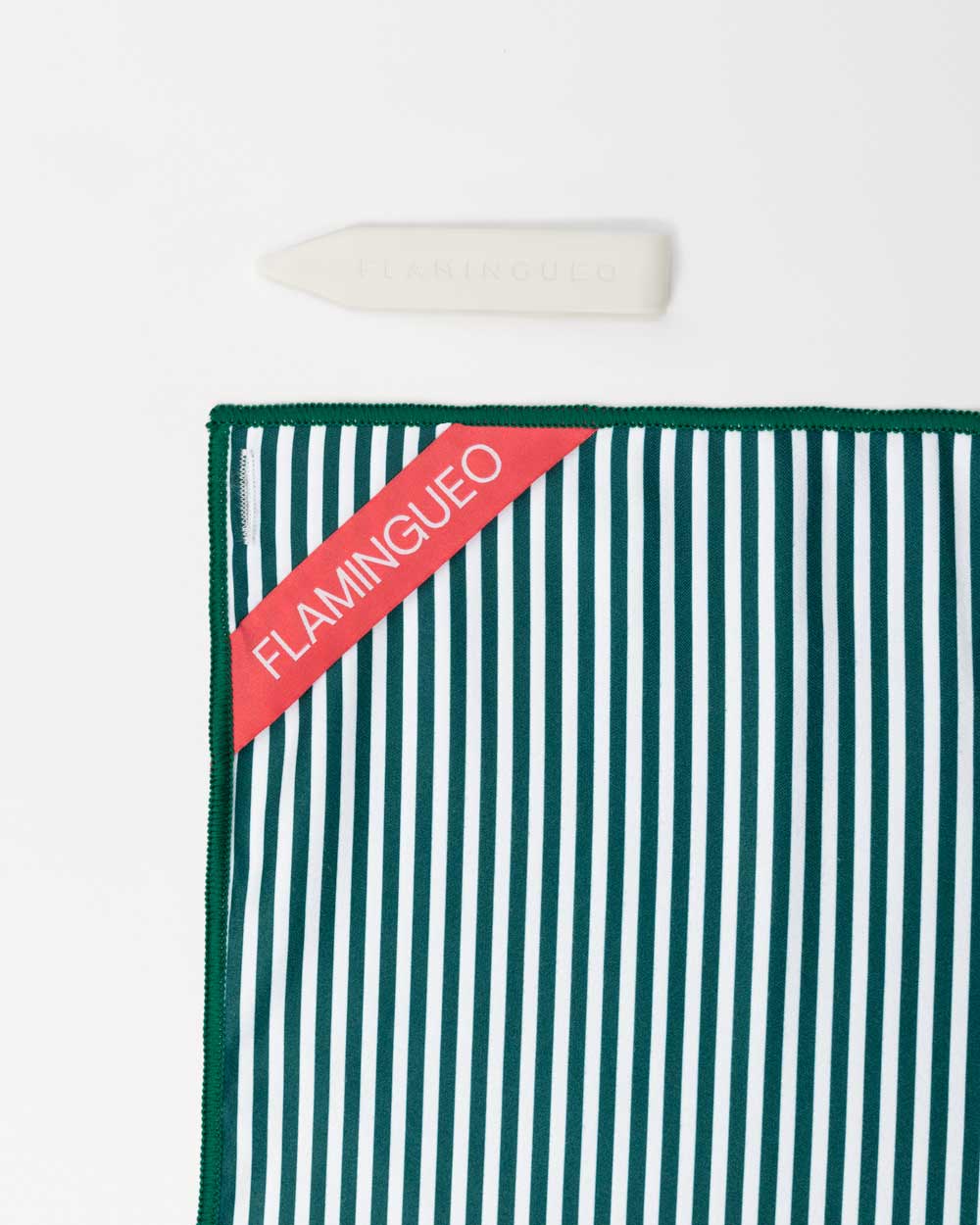toalla flamingueo verde