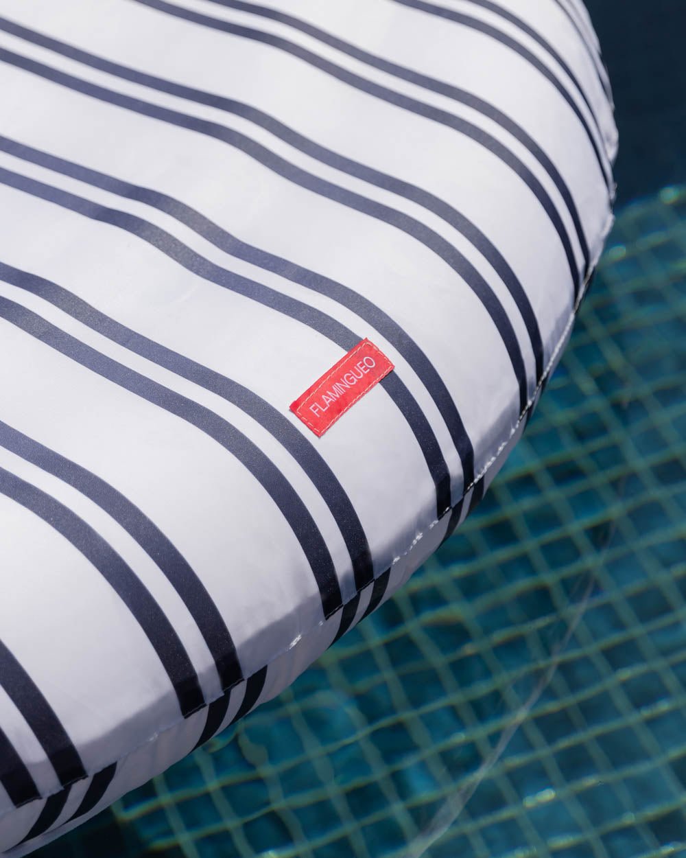 Schwimmende runde blaue Sonnenliege - ATLANTA - Flamingueo