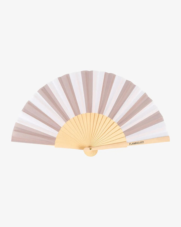 Abanico de mano color beige y blanco
