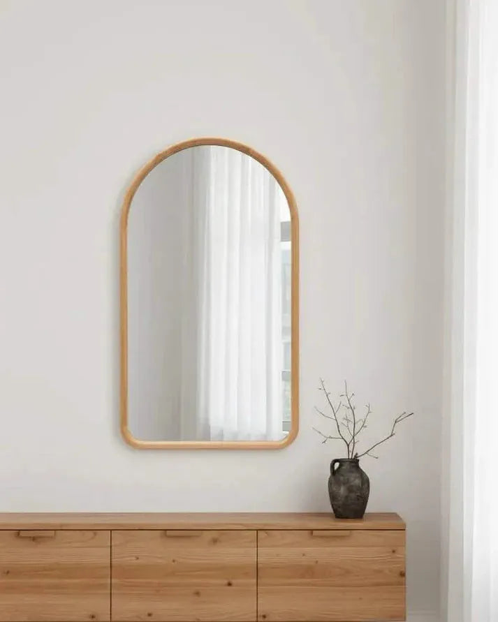 Gewölbter Wandspiegel aus Holz – IONA