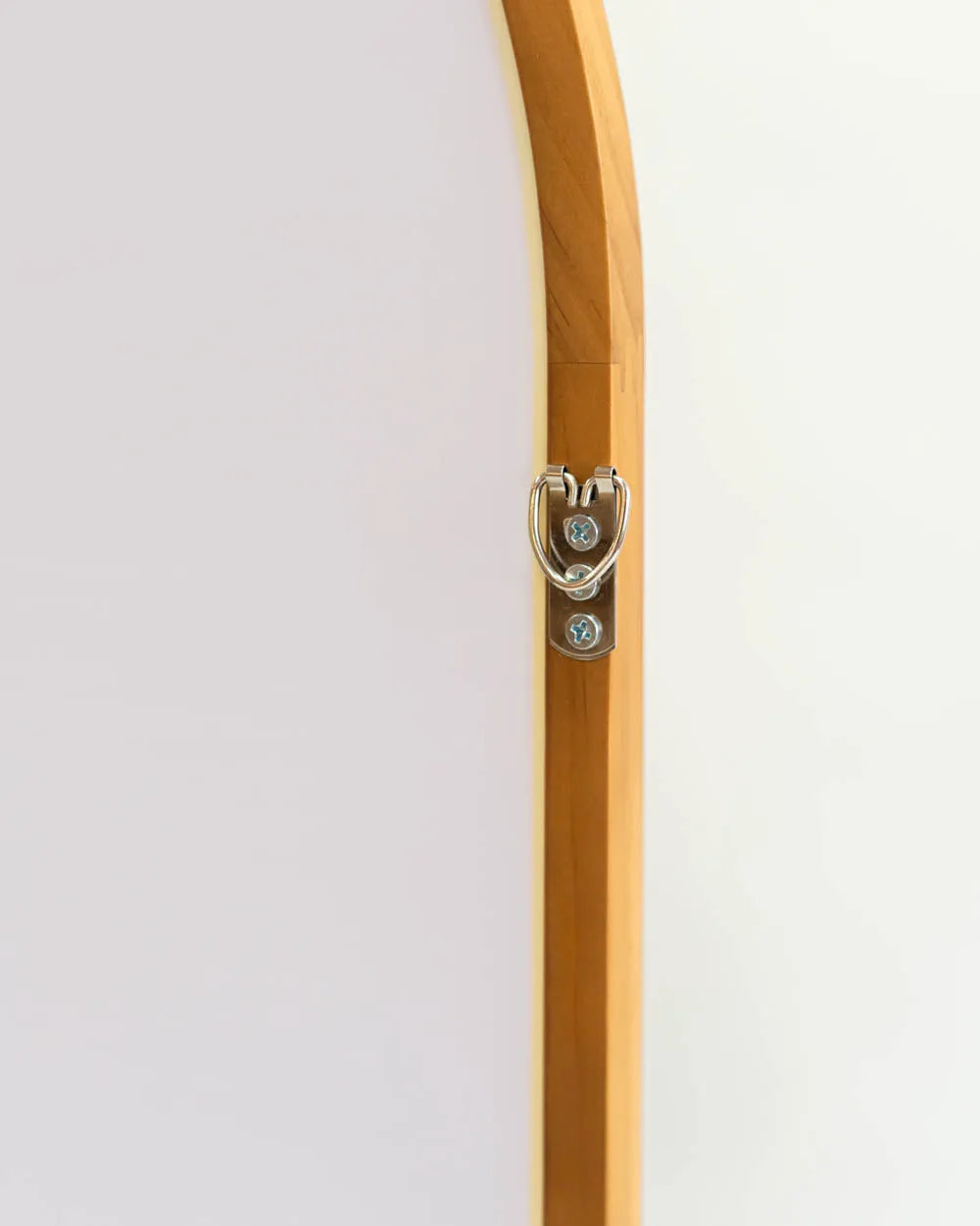 Espelho de parede arqueado de madeira - IONA