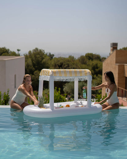 mini bar piscina