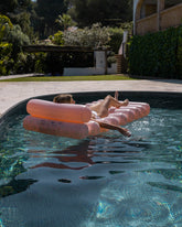tumbona hinchable rosa