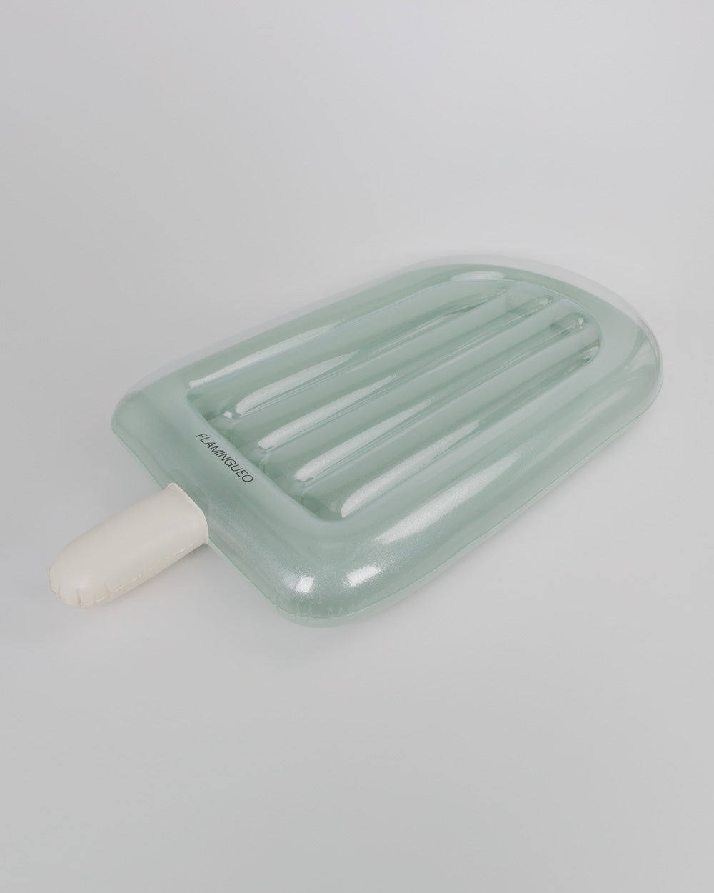 flotador hinchable azul helado