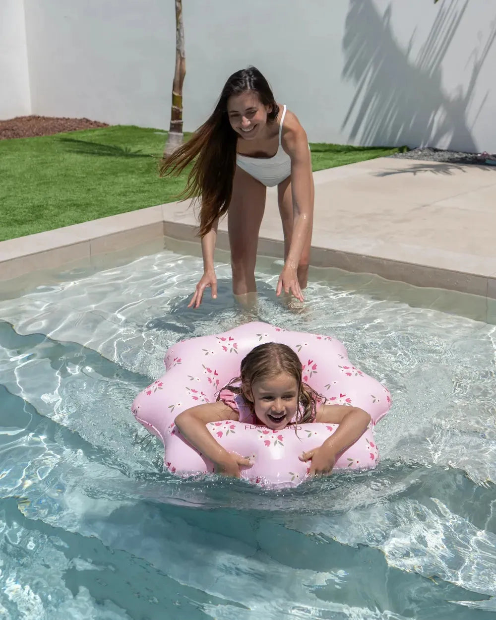 Comodo galleggiante per piscina per bambini