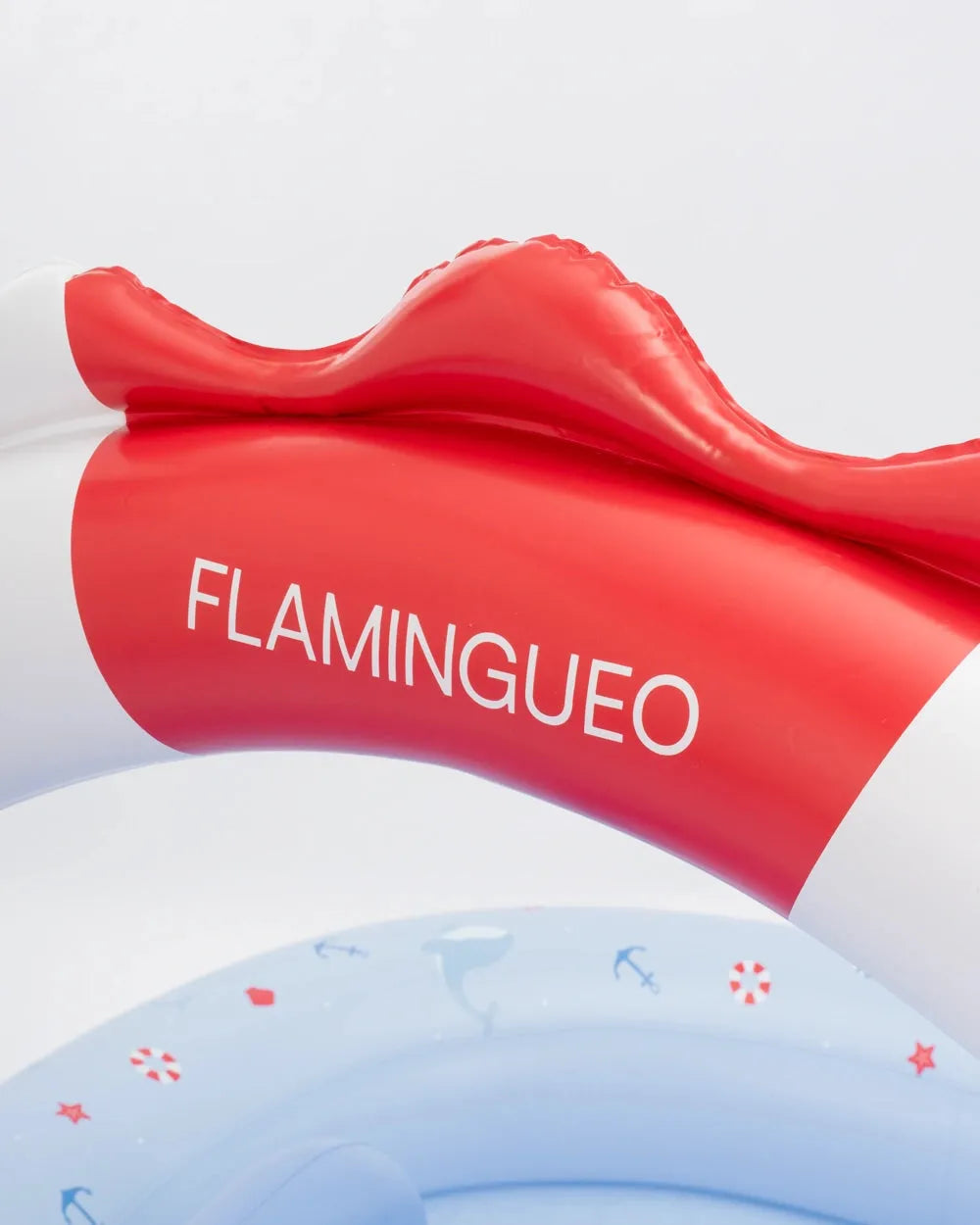 Centro de juegos acuático infantil con aspersor – NESS