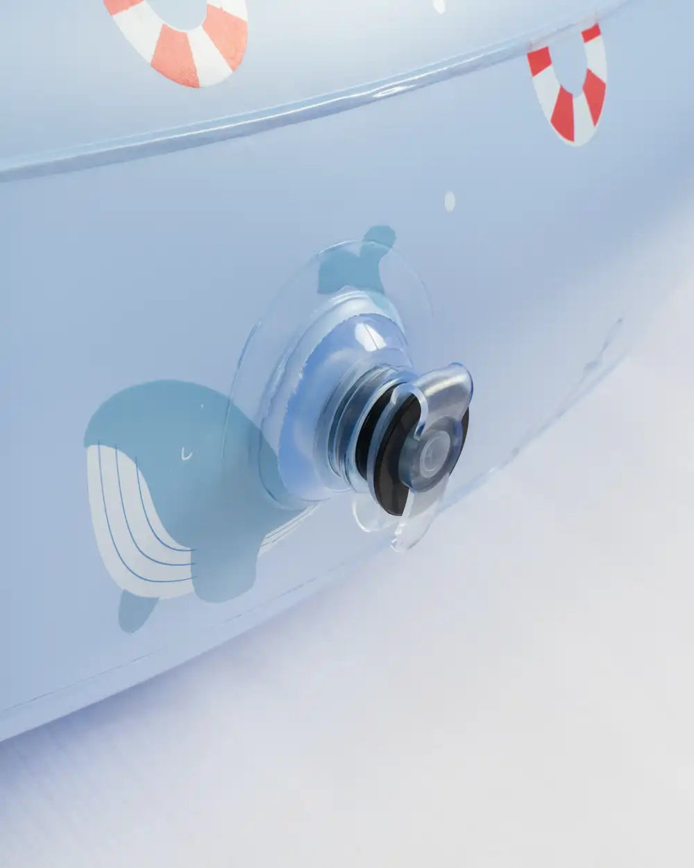 Centro de juegos acuático infantil con aspersor – NESS