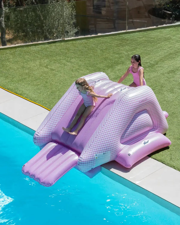 Tobogán de agua hinchable infantil