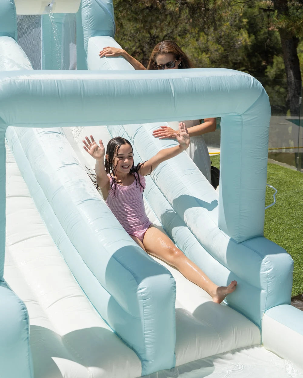 Tobogán inflable de agua para jardín