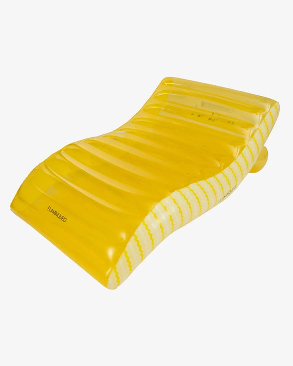 Colchoneta inflable de color amarillo