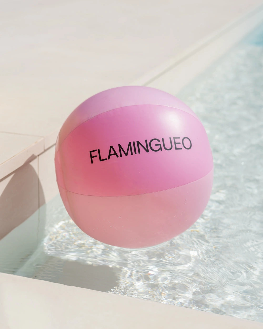 Bola insuflável para praia e piscina – HULA