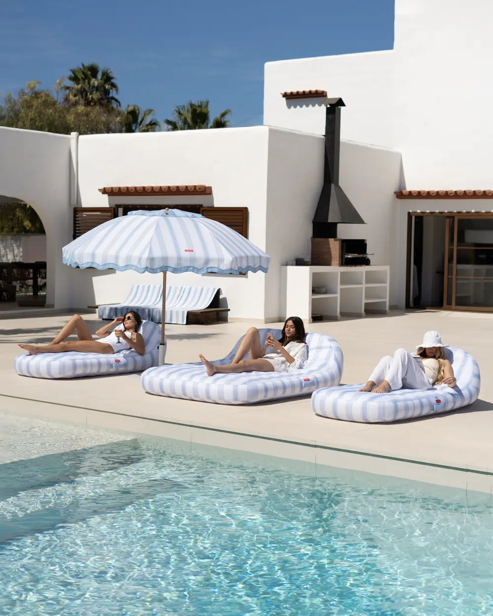 Tumbona hinchable premium para piscina y jardín – YATCH