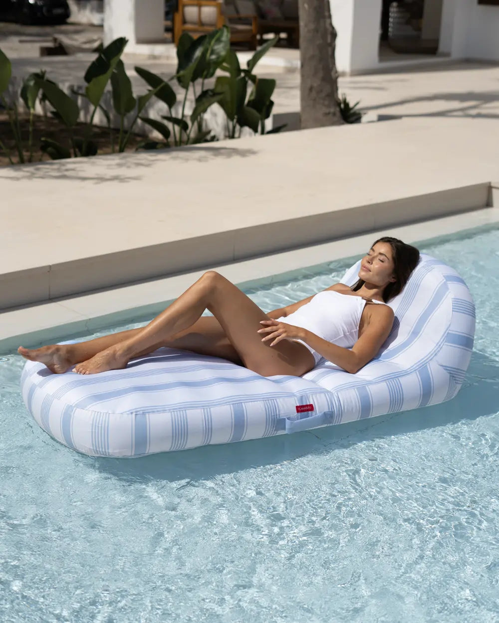 Tumbona hinchable premium para piscina y jardín – YATCH