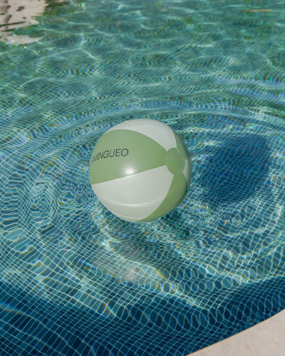 pelota verde flotador flamingueo 