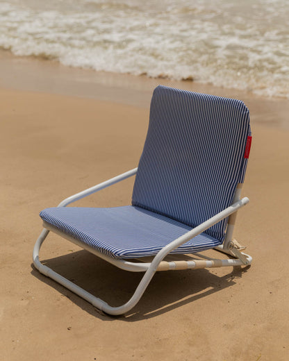 silla playa rayas finas azules