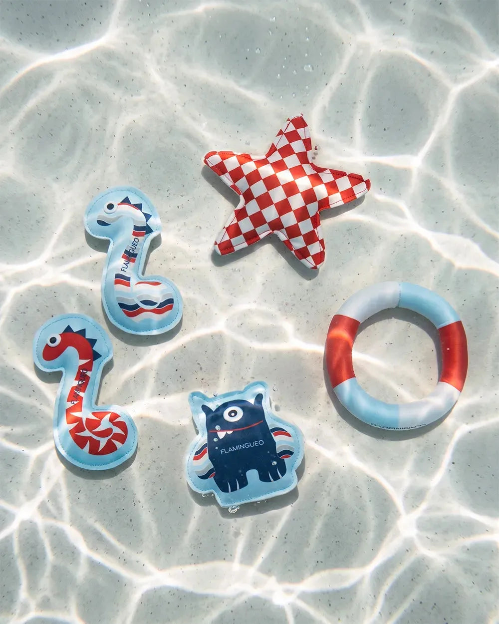 Set de juguetes para piscina infantiles - COSMO