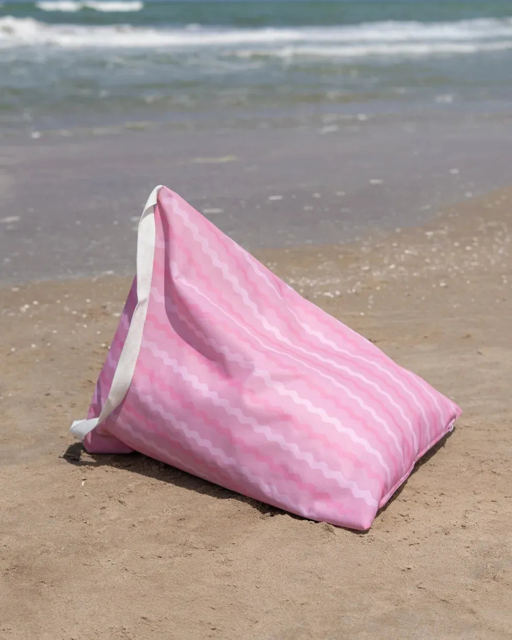 Pouf triangulaire pliable 