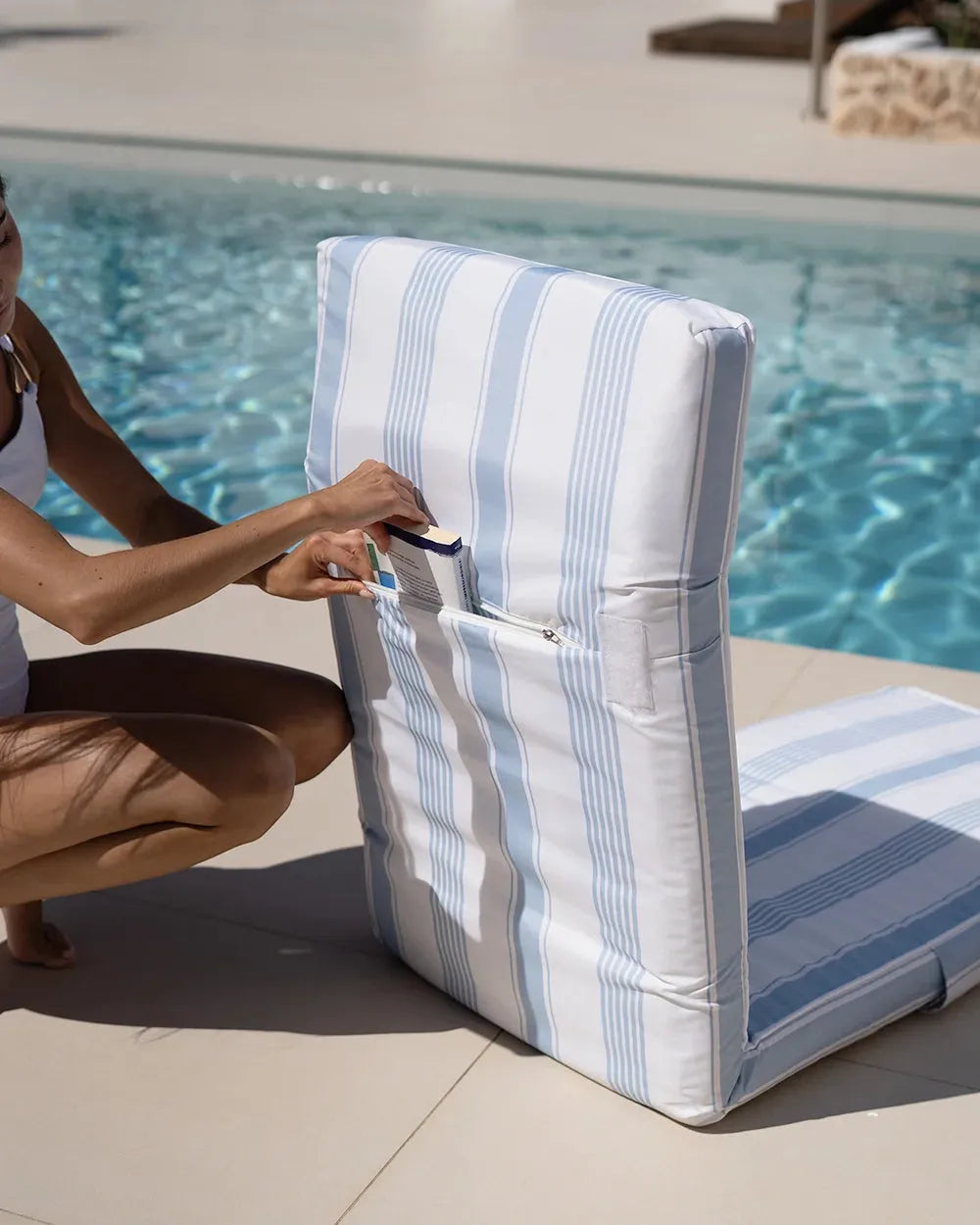 CALYPSO – Premium Adjustable Folding Beach Mat
