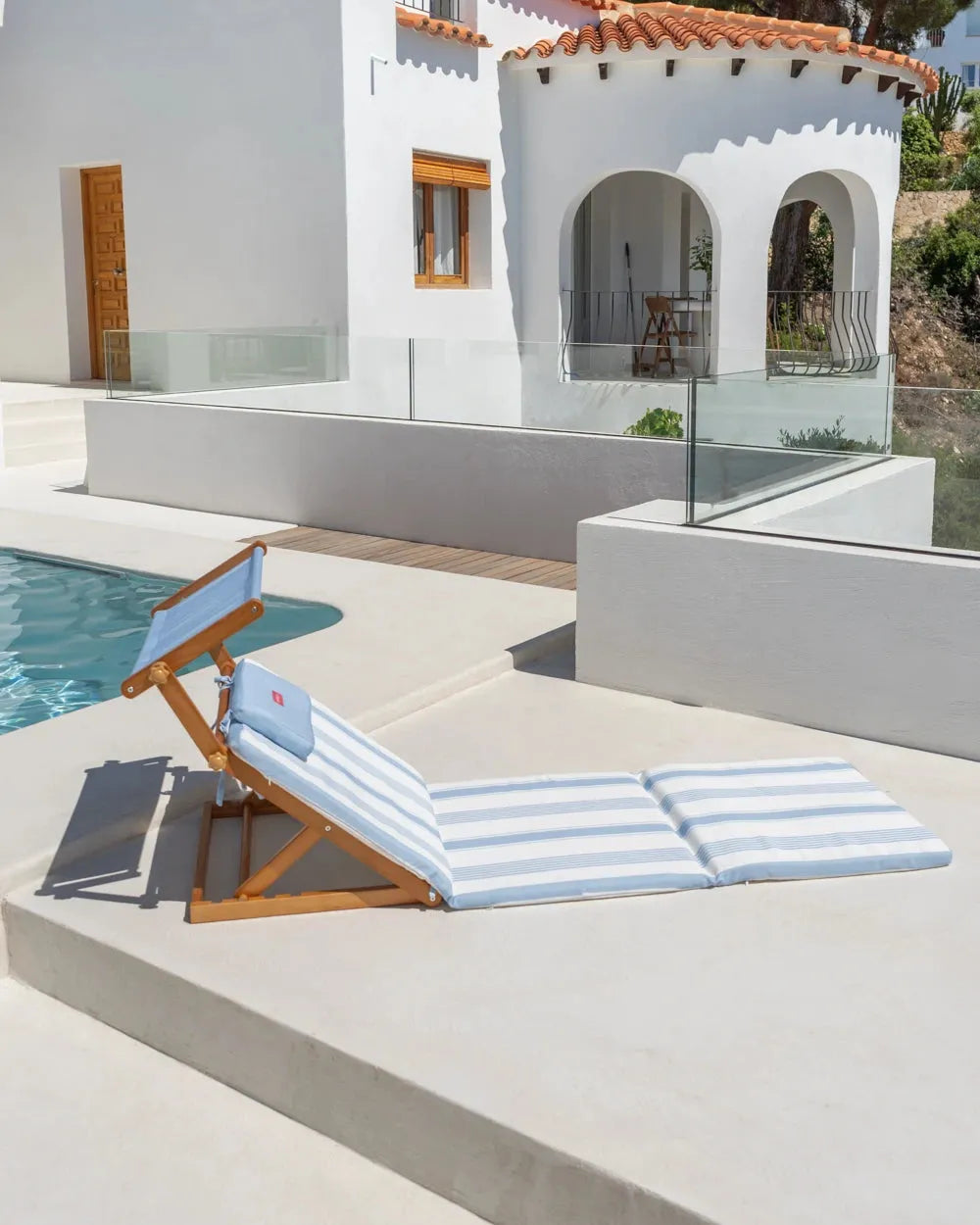 Tumbona plegable de madera con parasol – ARGO
