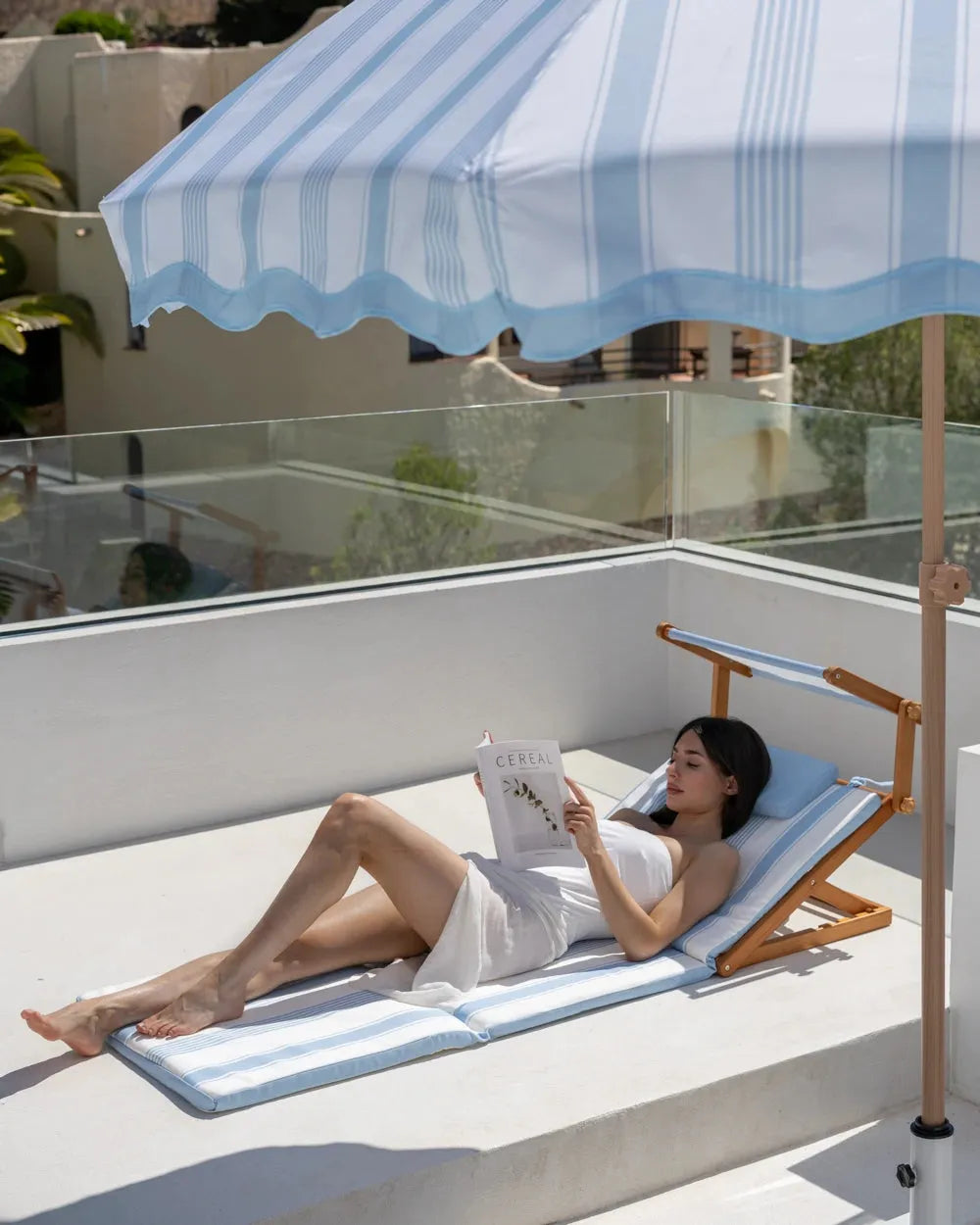 Tumbona plegable de madera con parasol – ARGO