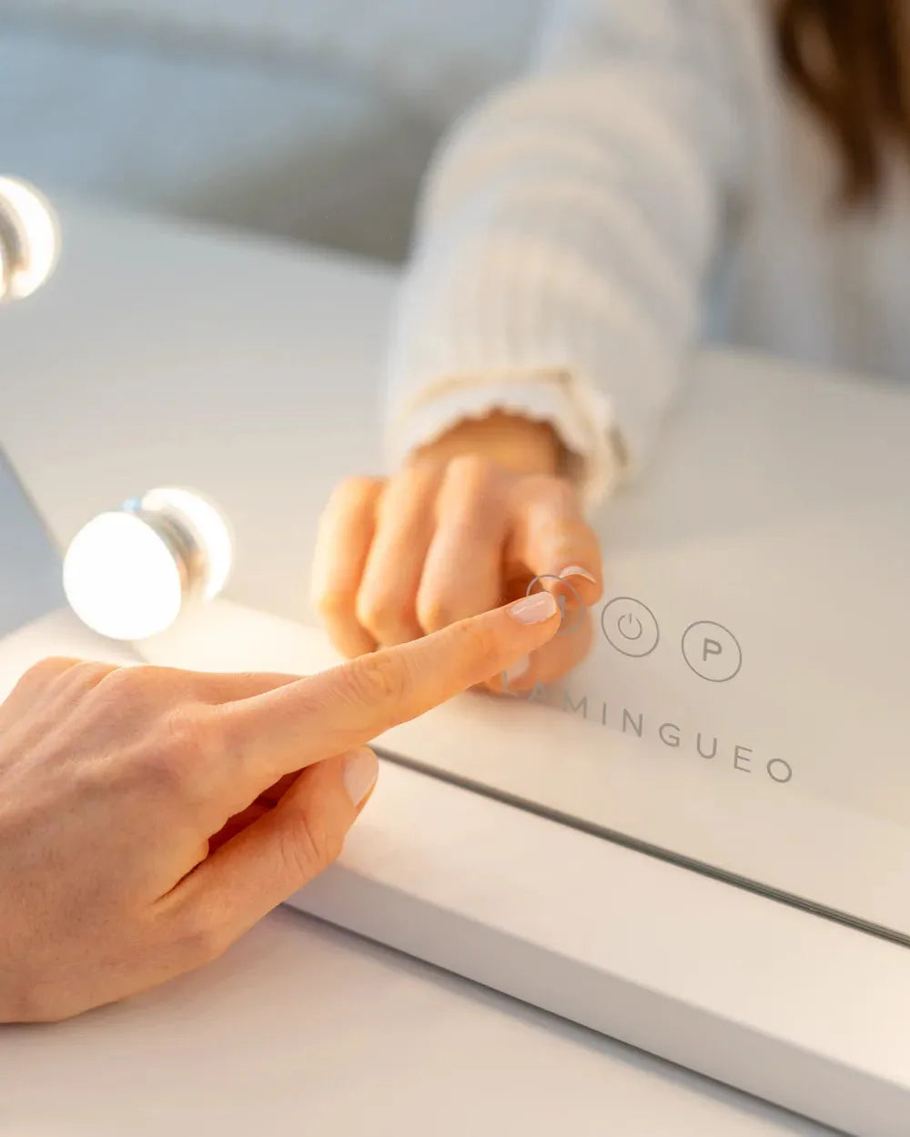 Espejo maquillaje semicircular con luz LED - DREAM