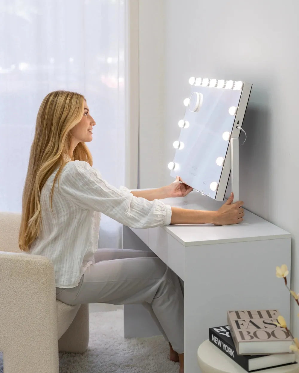 LED Makeup Mirror - BELLA