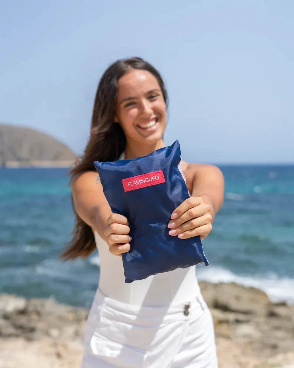 Serviette de plage en microfibre avec aimants – CABO