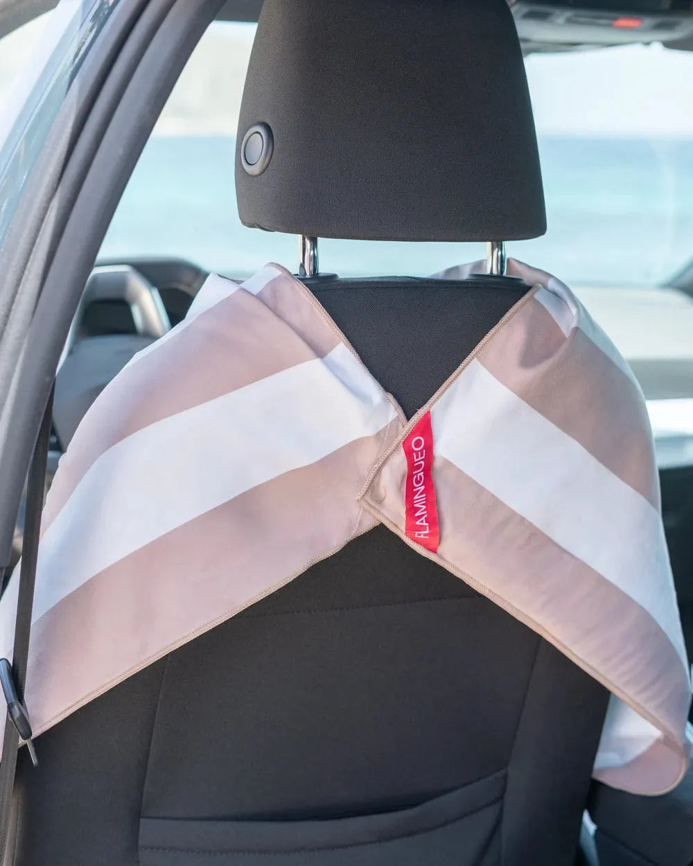 Serviette de plage en microfibre avec aimants – CABO