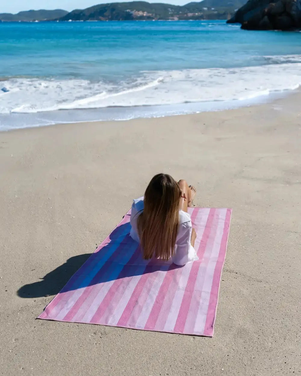 Telo mare in microfibra con magneti – AURA