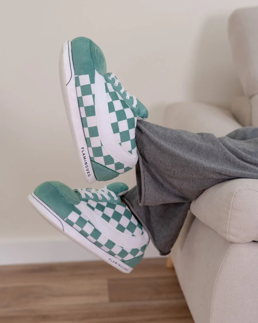 Pack zapatillas casa + termo