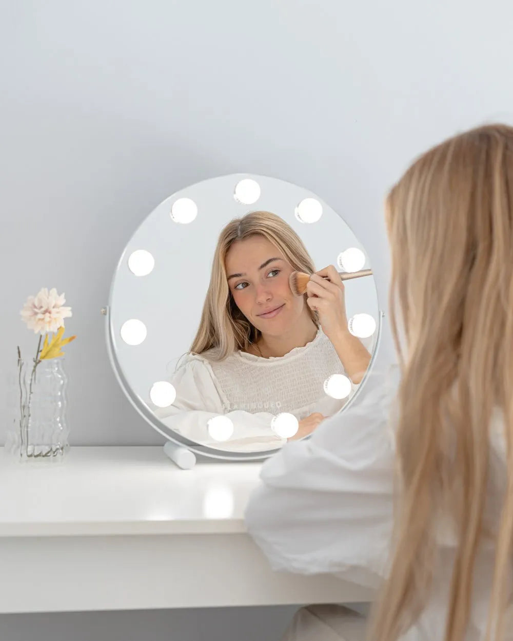 Kreisförmiger LED-Lichtspiegel - JASMINE - Flamingueo