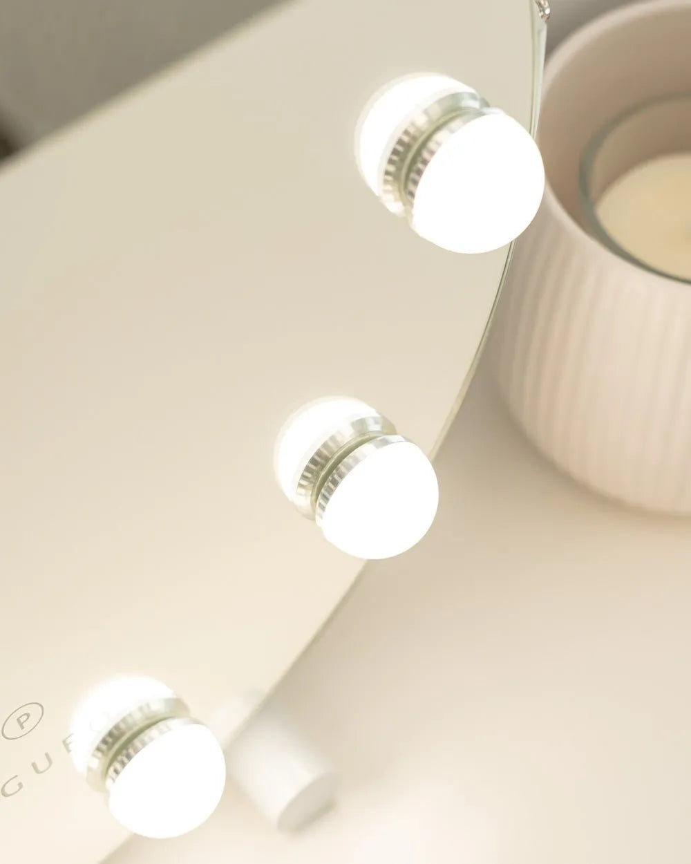 Kreisförmiger LED-Lichtspiegel - JASMINE - Flamingueo