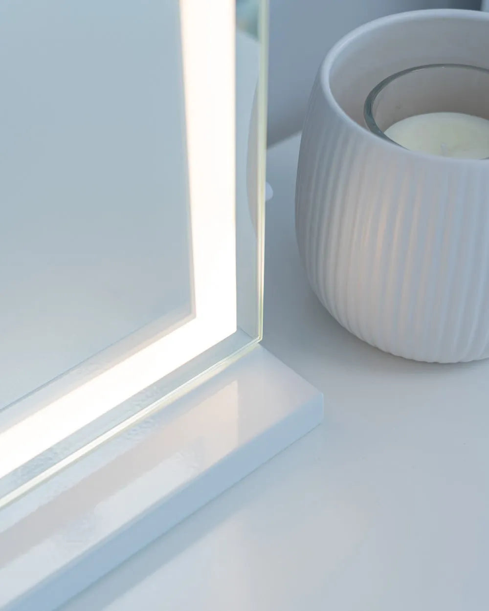 Schminkspiegel mit LED-Licht - ASHLEY - Flamingueo