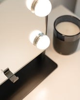 Espejo maquillaje con luz LED - BELLA - Flamingueo
