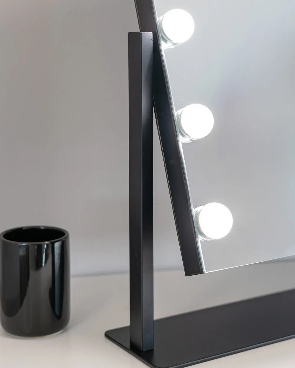 Espejo maquillaje con luz LED - BELLA - Flamingueo