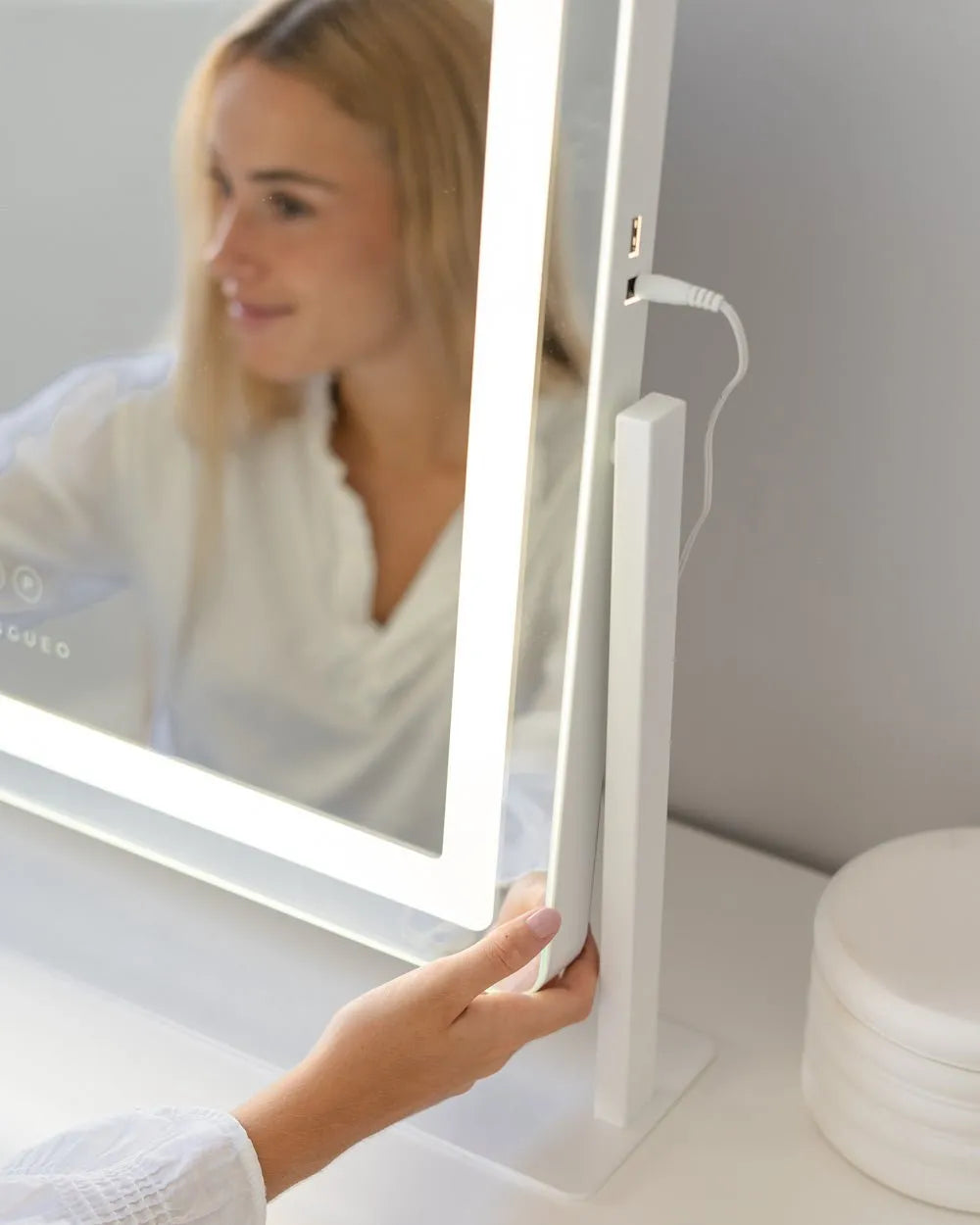 Espejo maquillaje con luz LED - BLAIR - Flamingueo