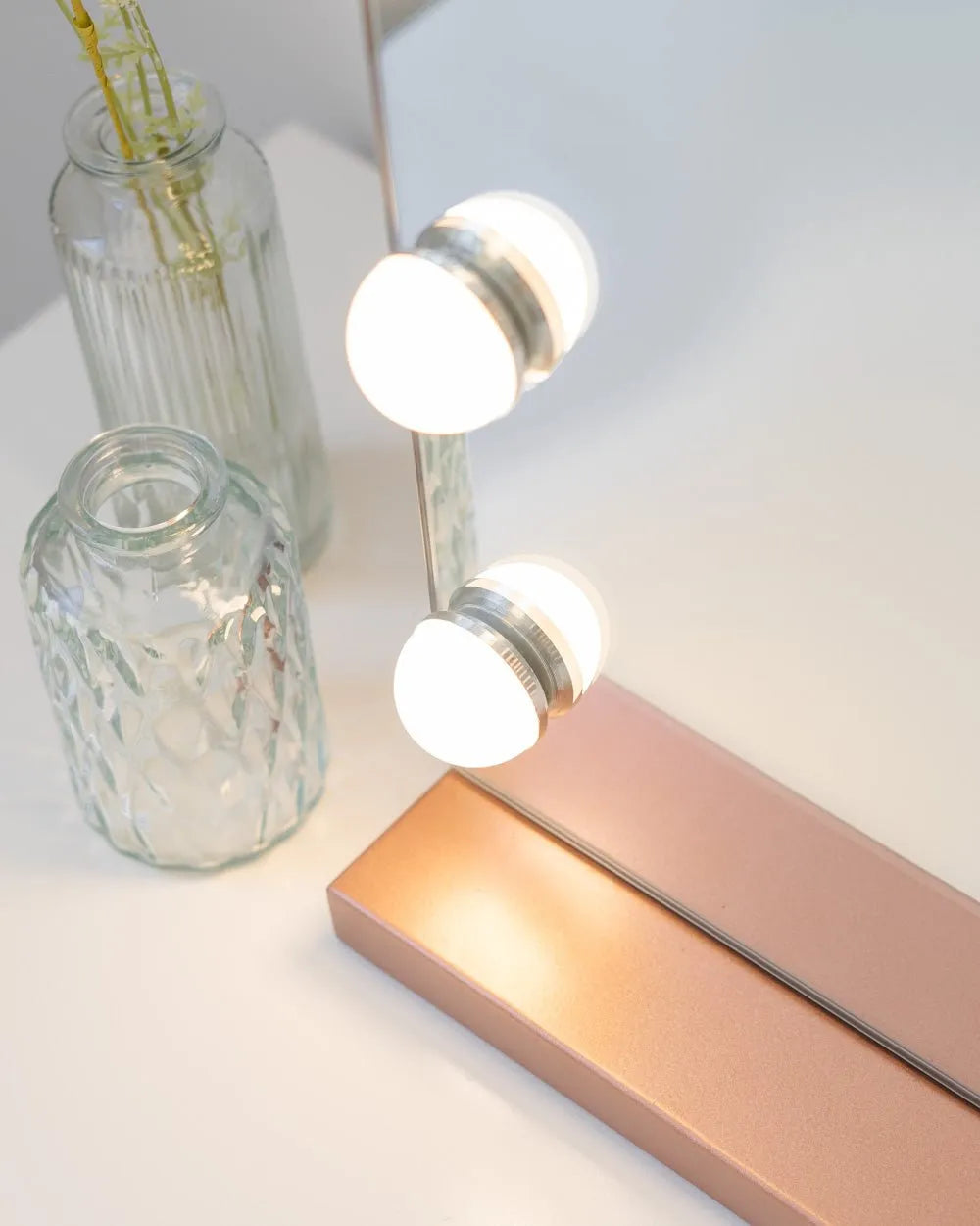 Espejo maquillaje con luz LED - KIM - Flamingueo