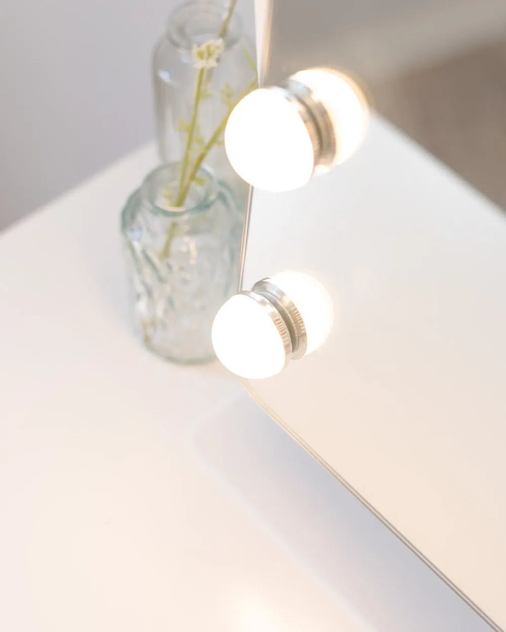 Espejo maquillaje con luz LED - LILY - Flamingueo