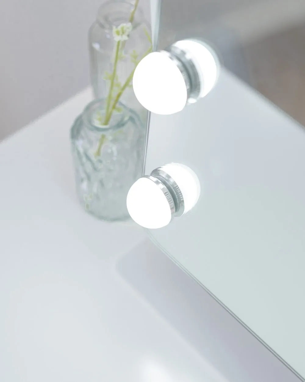 Espejo maquillaje con luz LED - LILY - Flamingueo