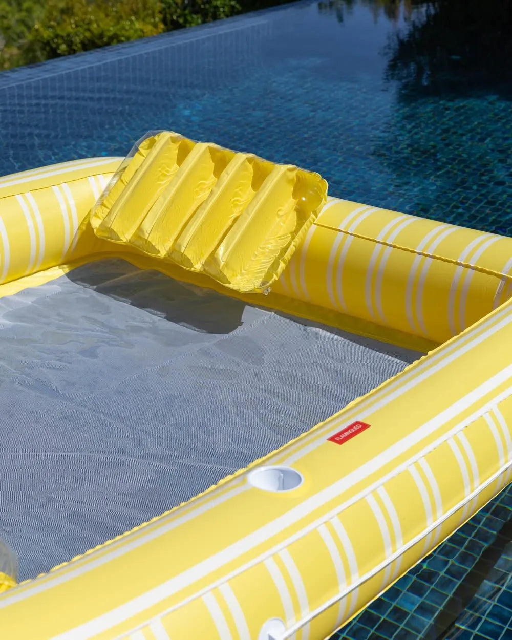 Schwimmende Sonnenliege gelbes Gitter - MALTA - Flamingueo