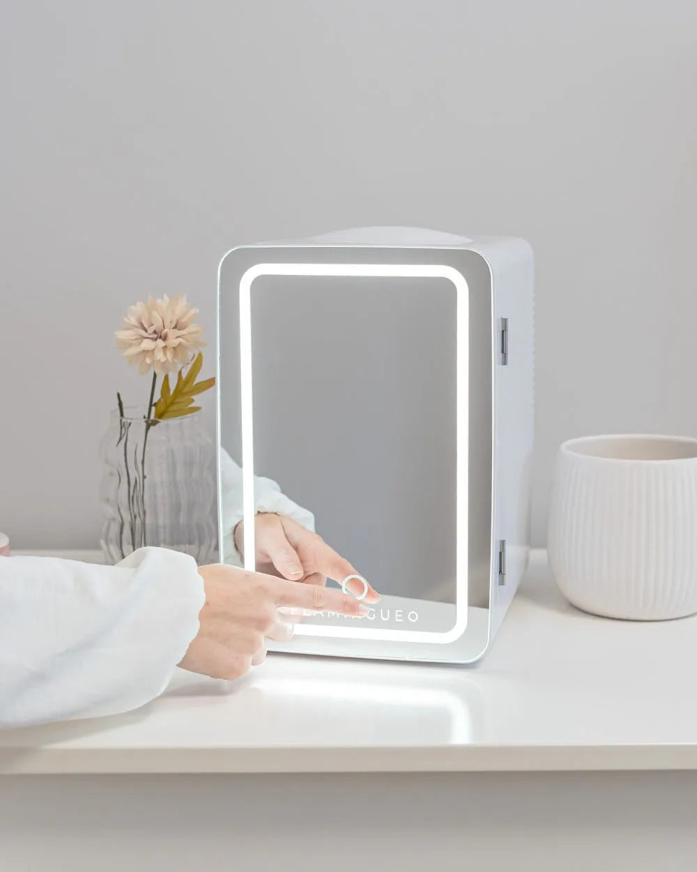 Nevera Cosméticos con espejo 6,5L - SANDER - Flamingueo