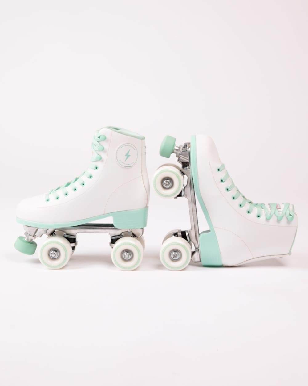 patines 4 ruedas verde menta y blanco